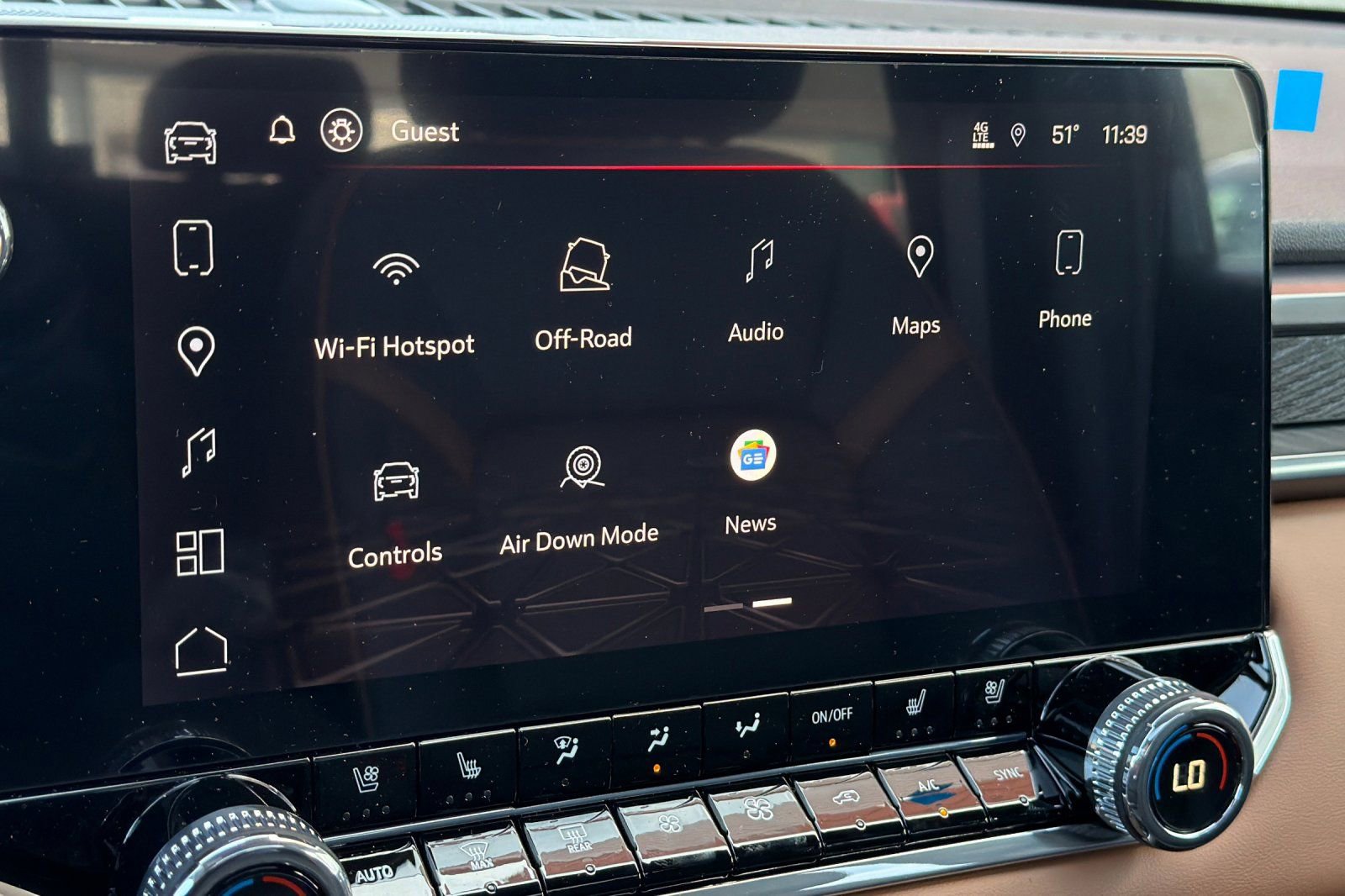 New 2026 GMC Canyon AT4 w/ Technology Plus Package AWD/4WD image 20