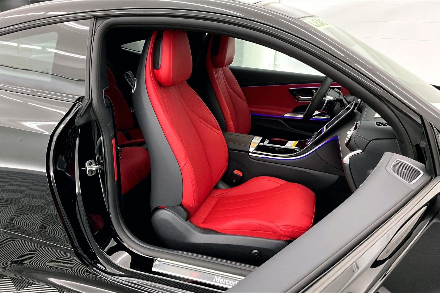 Used 2026 Mercedes-Benz CLE 300 4MATIC Coupe image 6