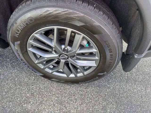 Used 2022 Nissan Rogue S image 28