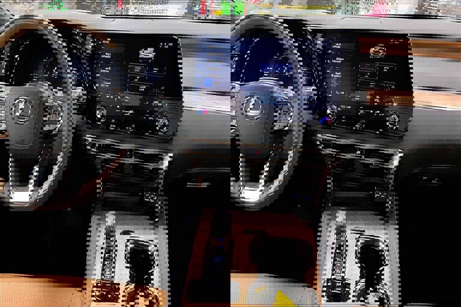 Used 2025 Lexus RX 350h w/ Convenience Package image 6