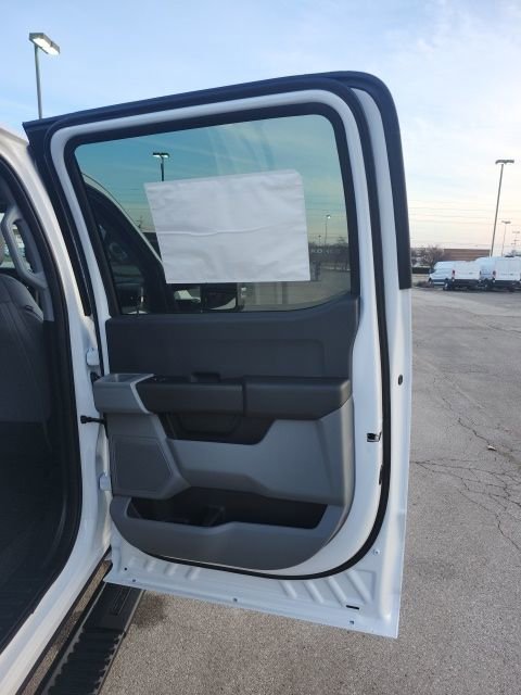 New 2026 Ford F350 XL w/ XL Chrome Package image 30