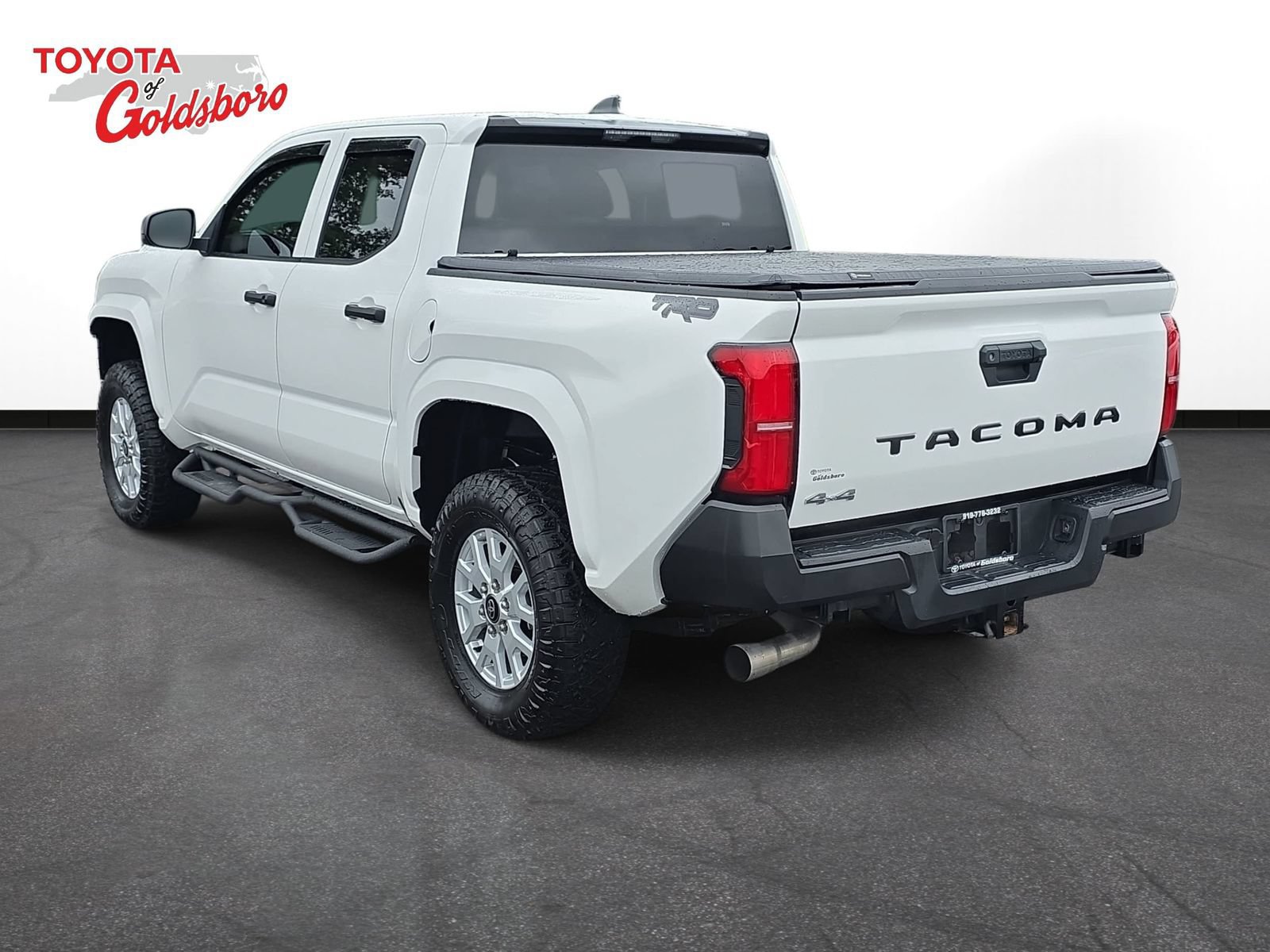 Used 2024 Toyota Tacoma SR AWD/4WD image 7