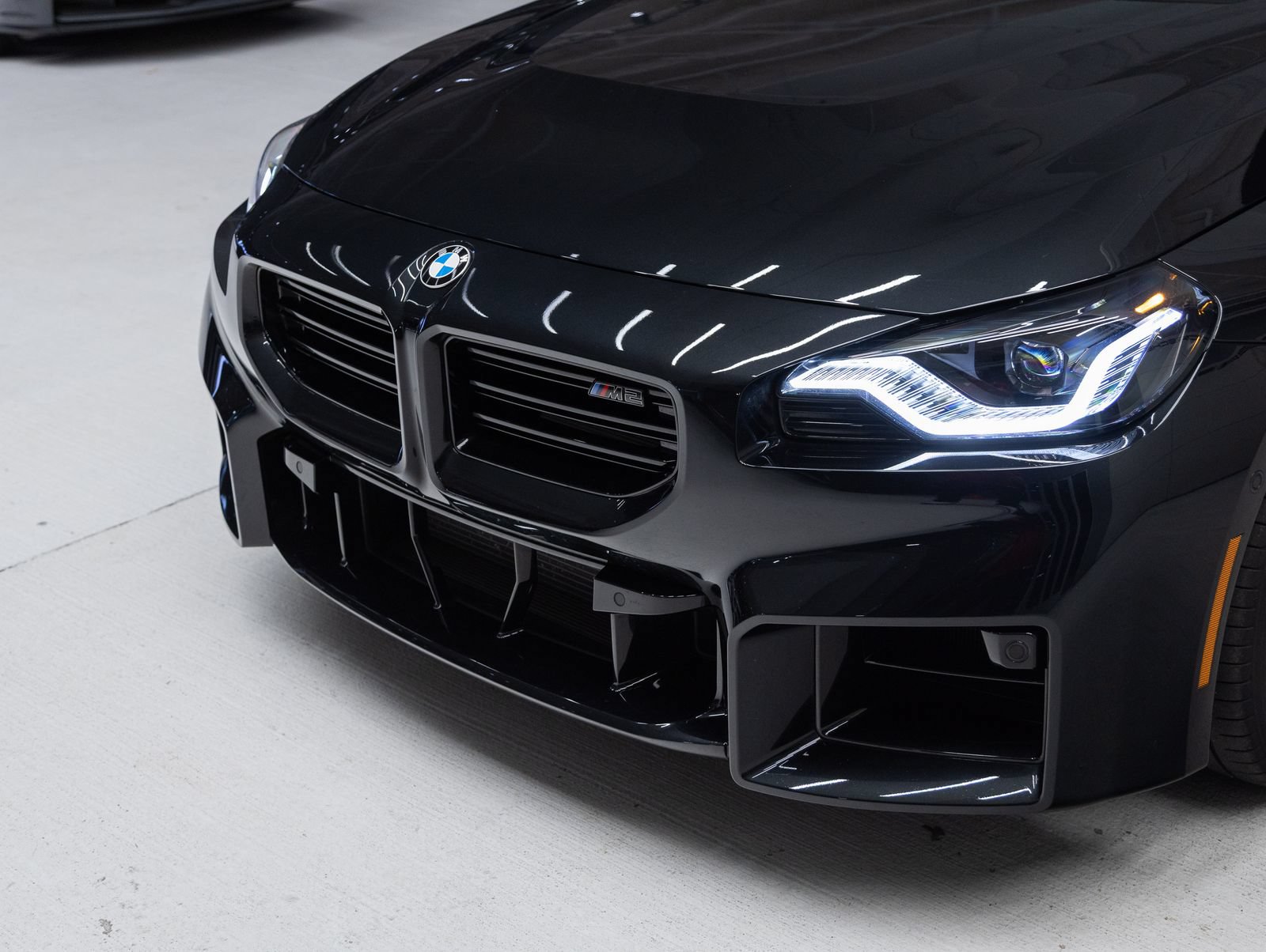 Used 2026 BMW M2 w/ Lighting Package RWD image 30