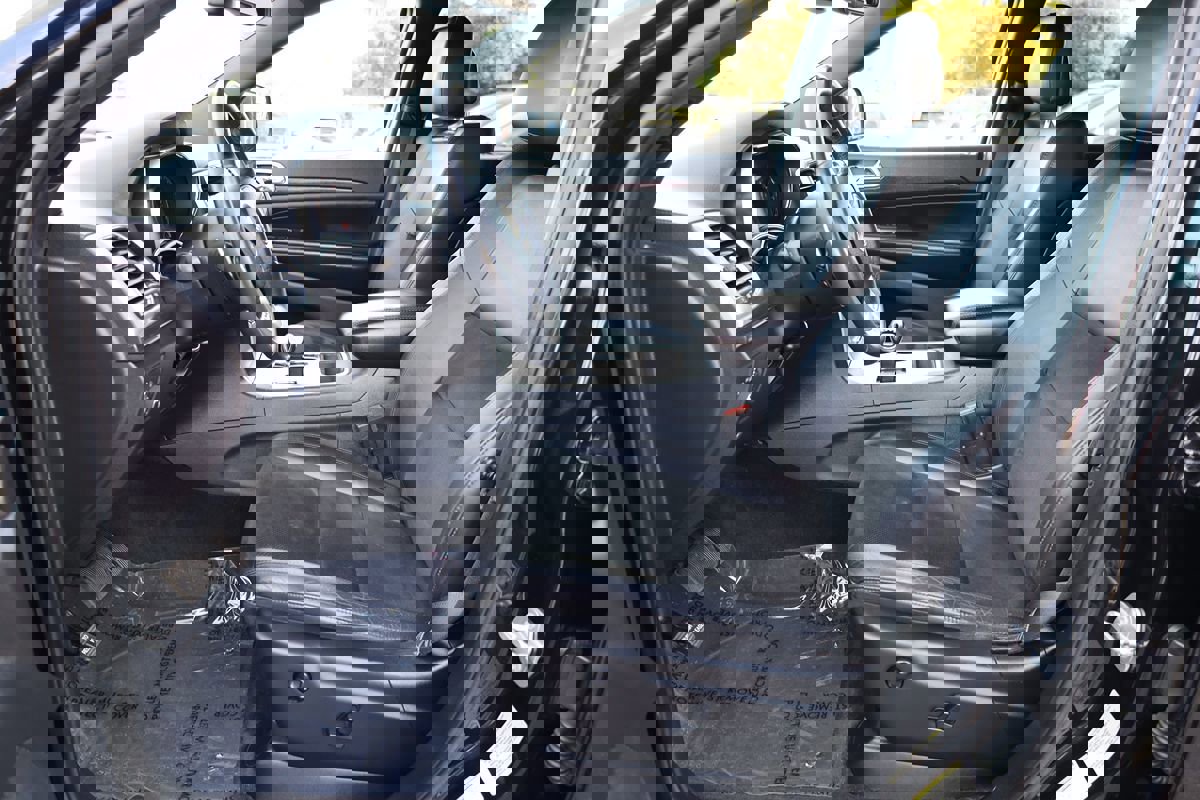 Used 2015 Jeep Grand Cherokee Altitude image 11