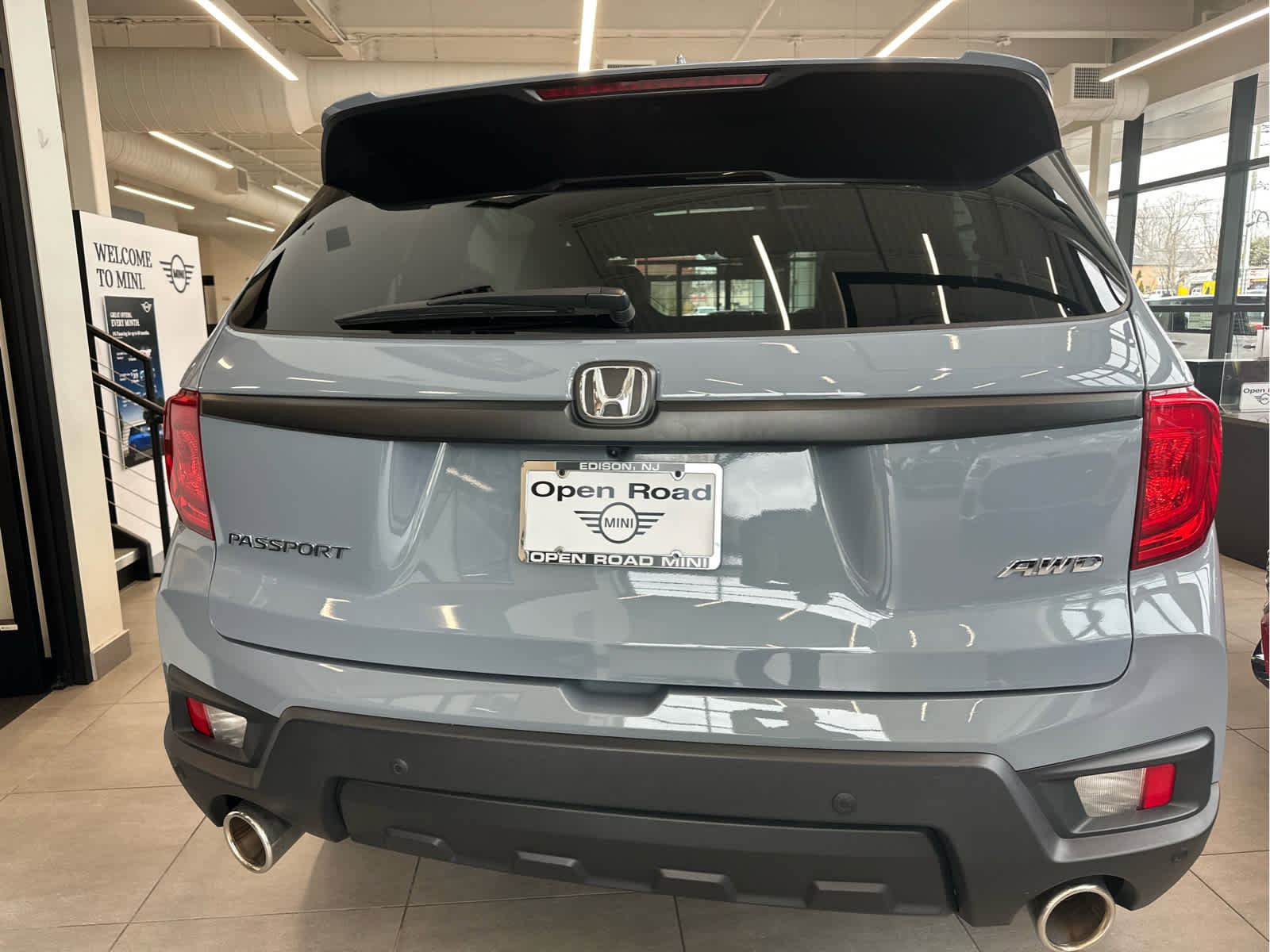 Used 2023 Honda Passport EX-L image 5
