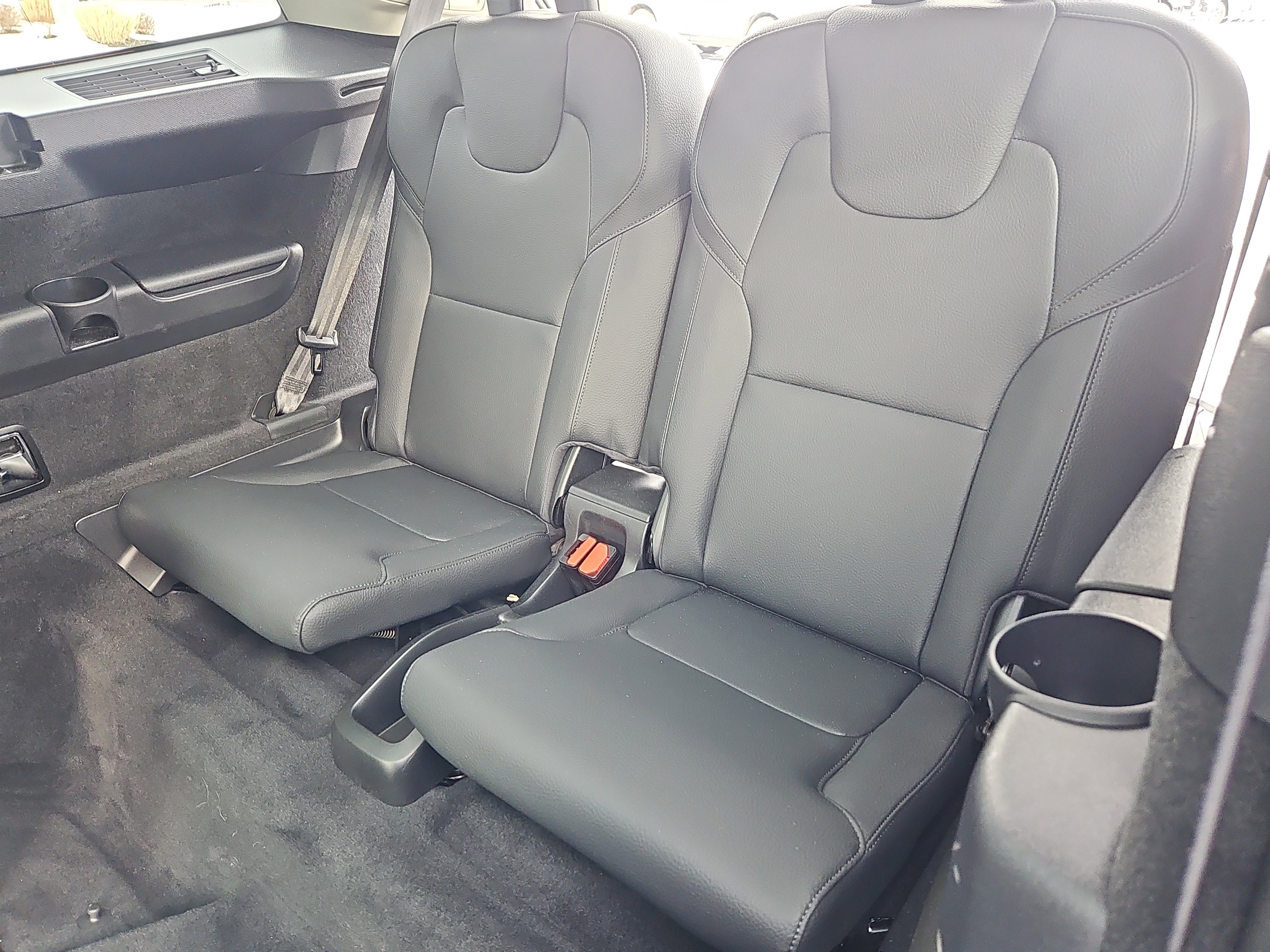 Used 2025 Volvo XC90 B6 Plus w/ Protection Package Premier image 34