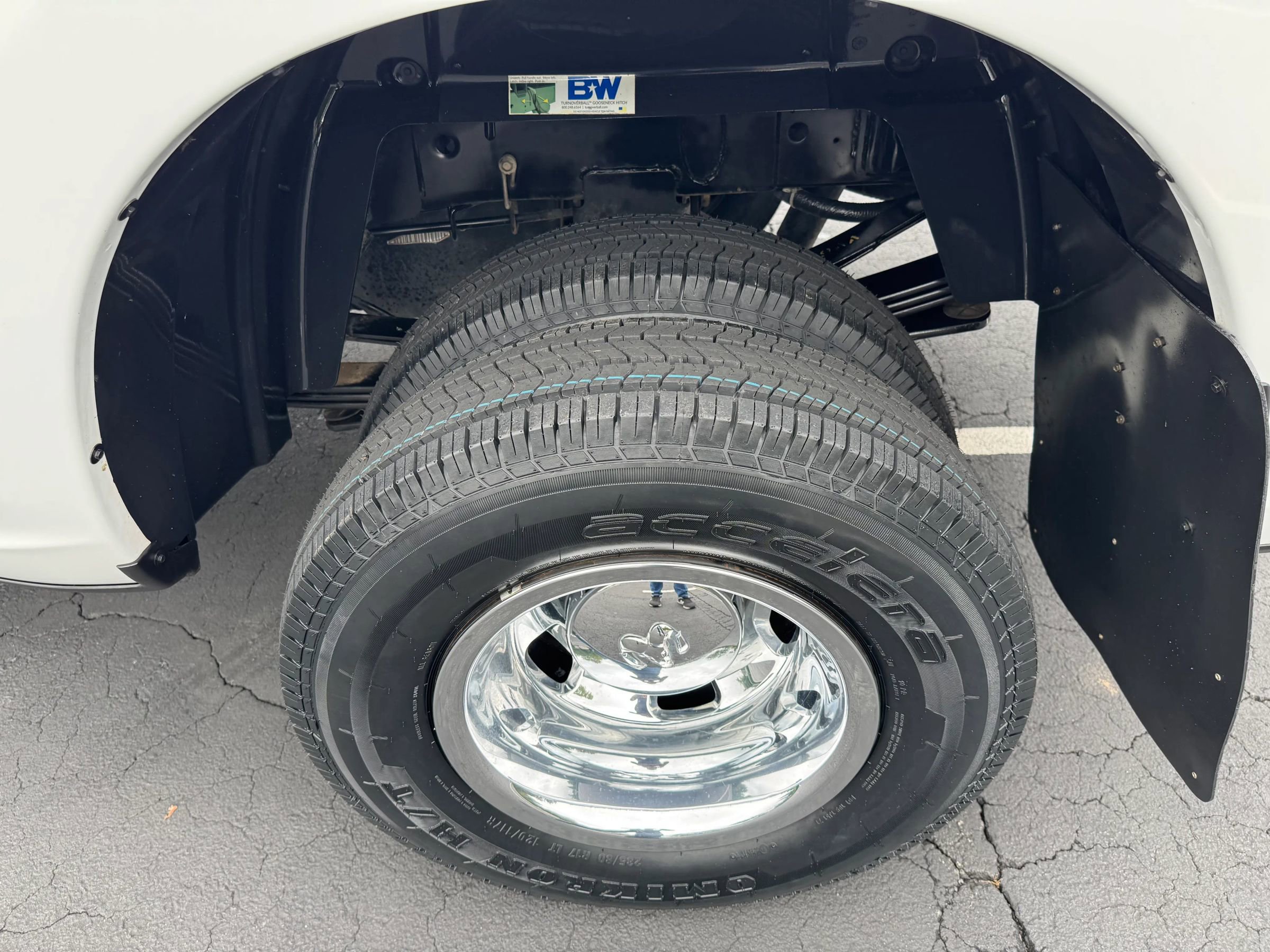 Used 2017 RAM 3500 Tradesman w/ Chrome Appearance Group image 11