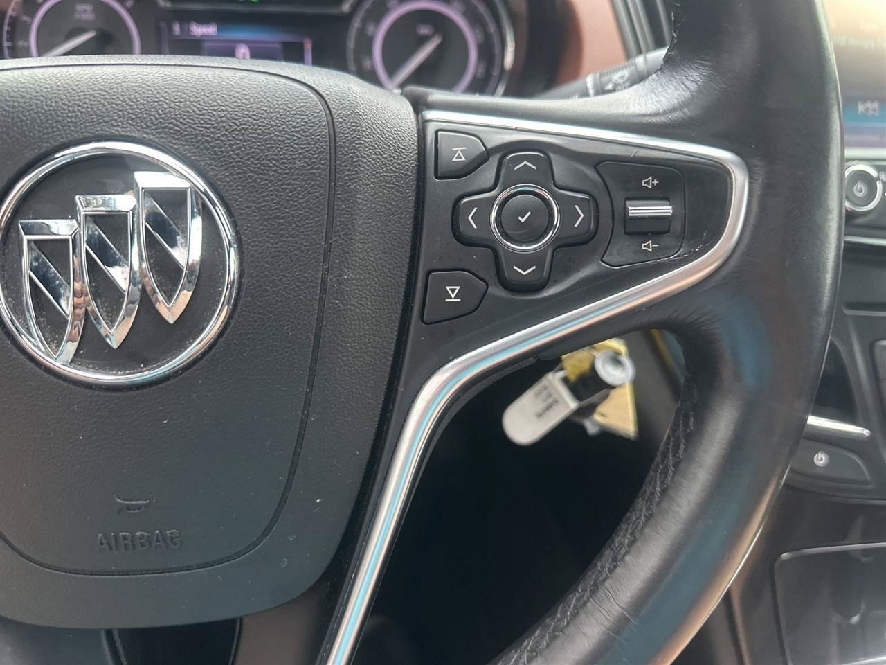 Used 2017 Buick Regal Sport Touring FWD image 21