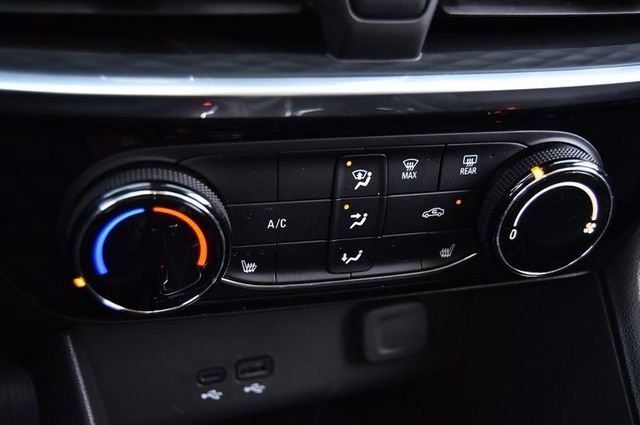 Used 2024 Buick Encore GX Sport Touring w/ Comfort Package image 14