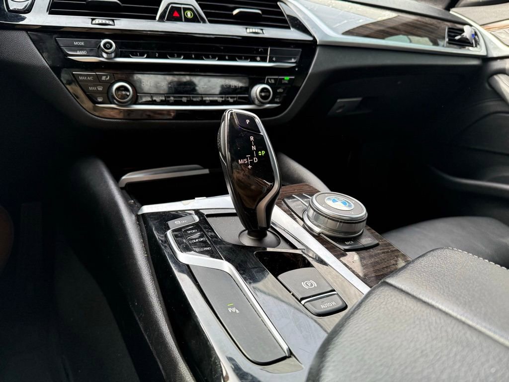 Used 2020 BMW 530i w/ Convenience Package image 15