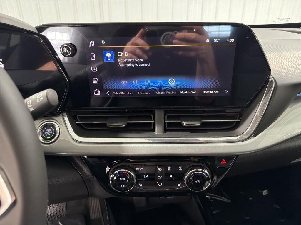 New 2026 Chevrolet Trax LT w/ Sunroof Package image 28