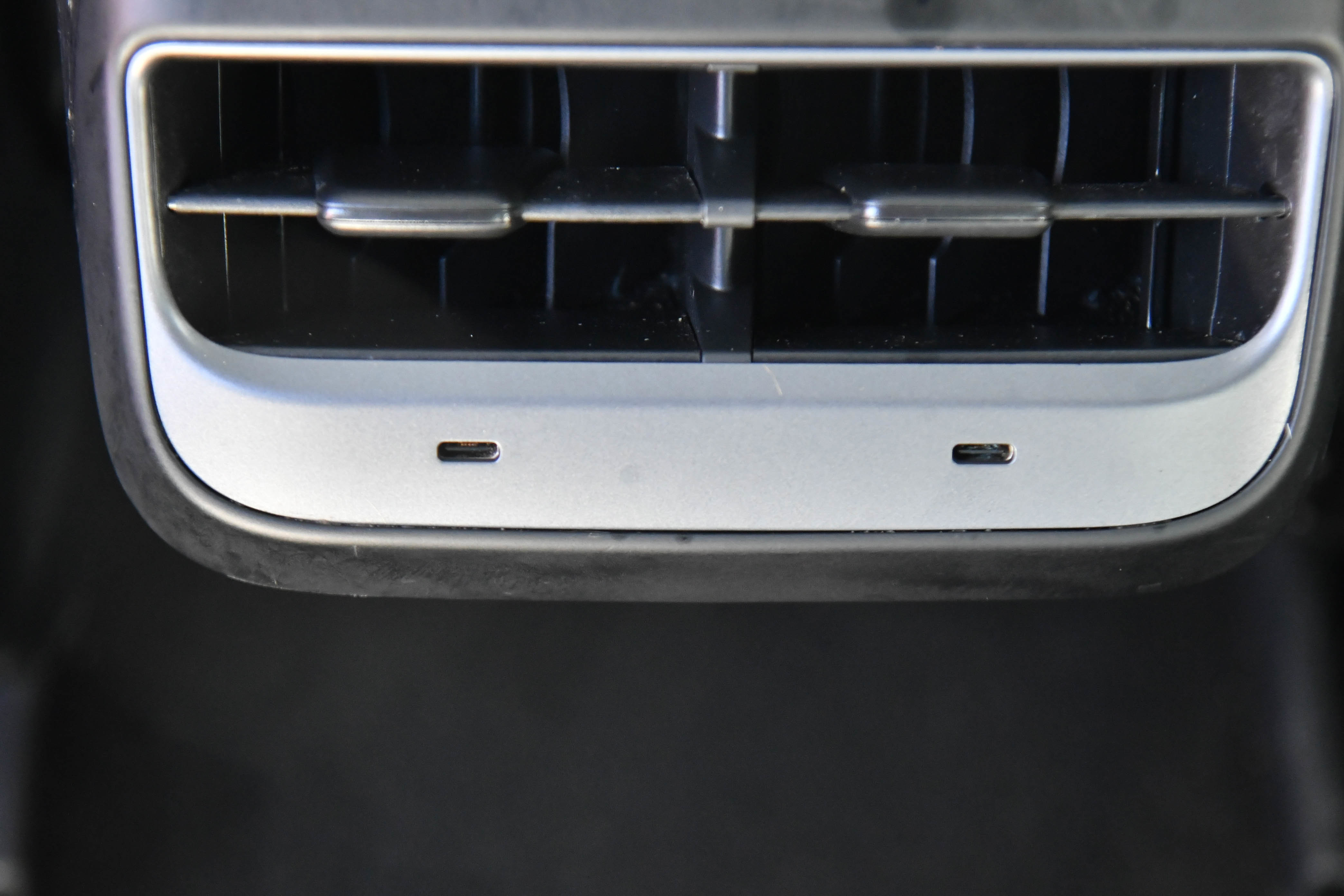 Used 2023 Tesla Model 3 Standard Range image 35