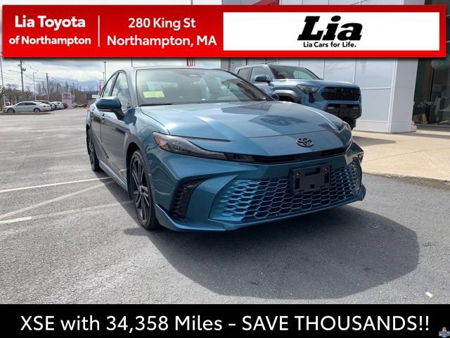 Used 2025 Toyota Camry XSE image 1