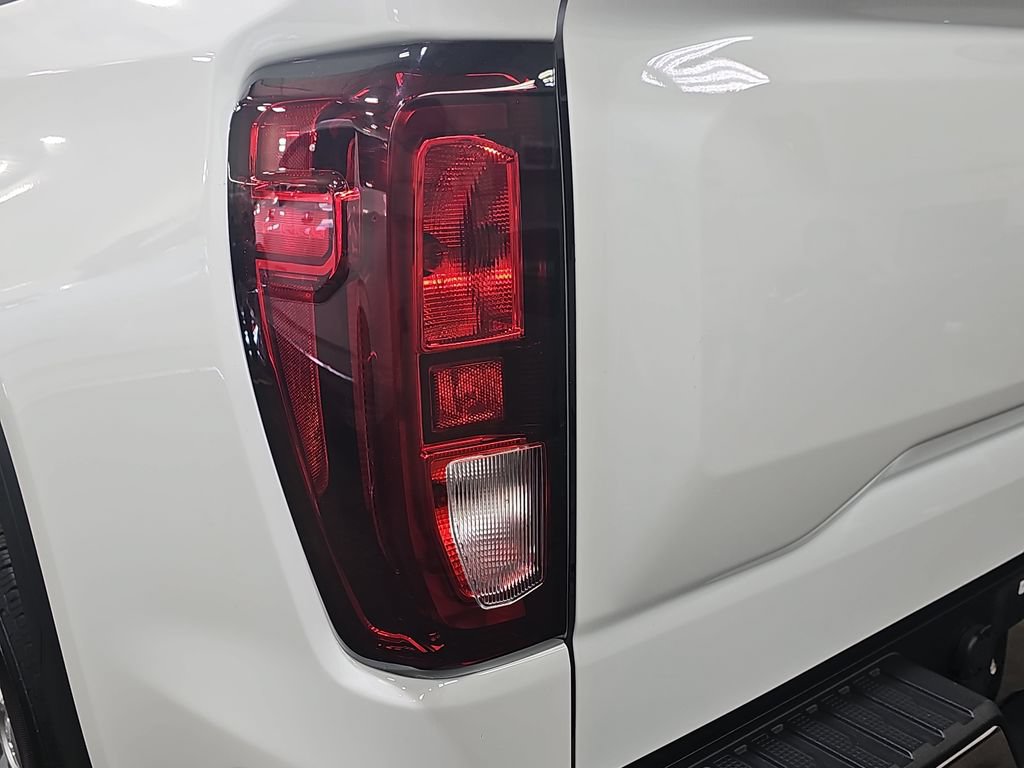 Certified 2022 GMC Sierra 1500 Pro w/ Sierra Value Package AWD/4WD image 38