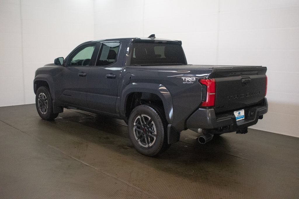 Used 2026 Toyota Tacoma TRD Sport AWD/4WD image 5