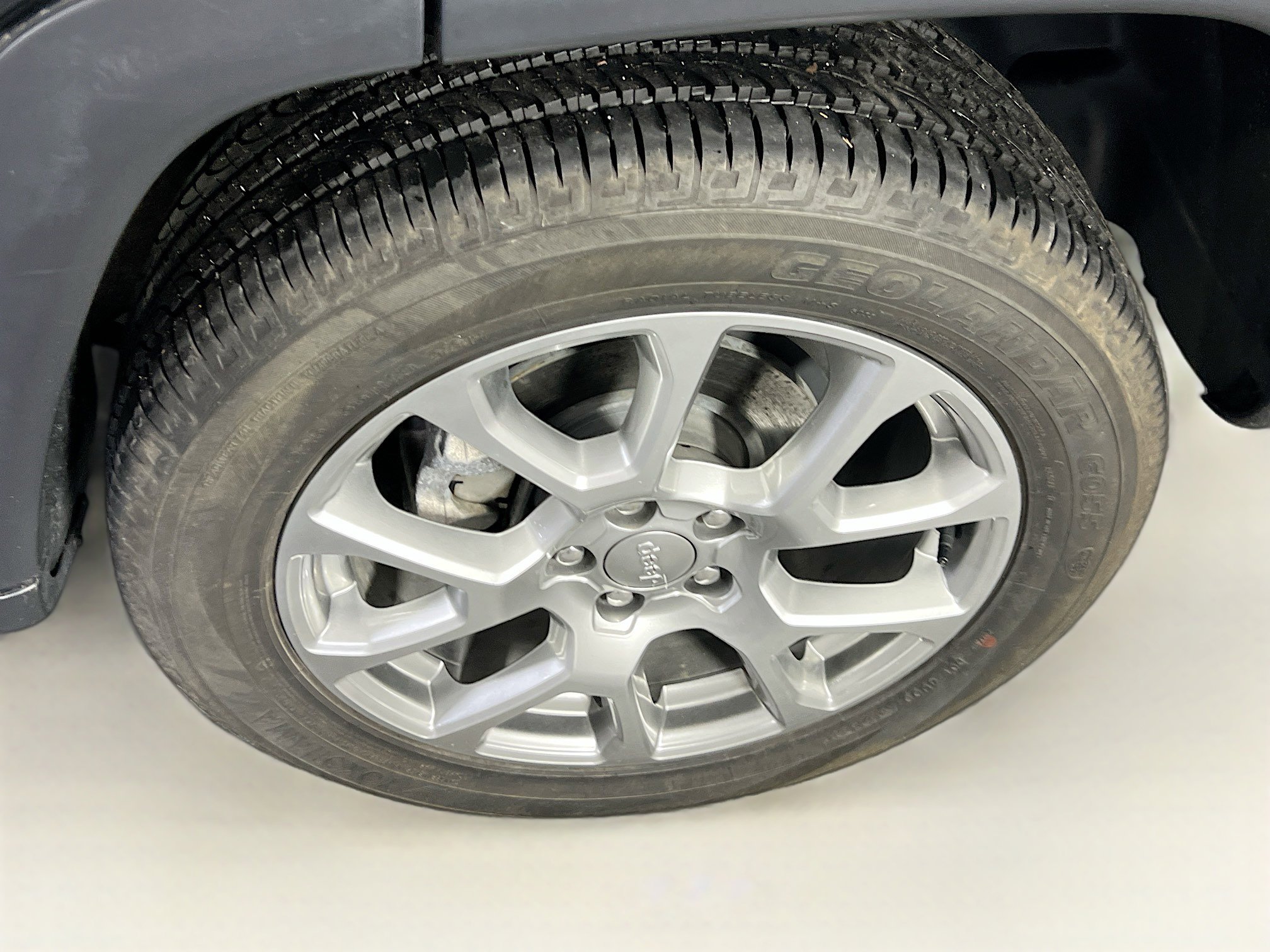 Used 2022 Jeep Compass Latitude image 29