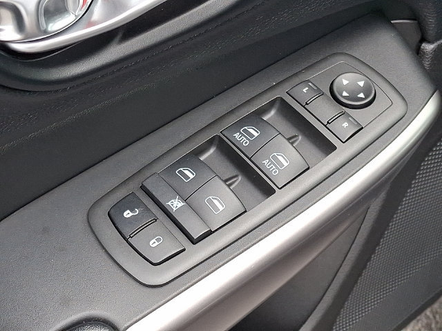 Used 2021 Jeep Cherokee Latitude Lux AWD/4WD image 14