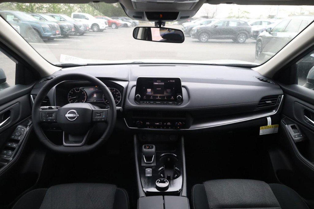 New 2026 Nissan Rogue SV w/ Cold Weather Package AWD/4WD image 7
