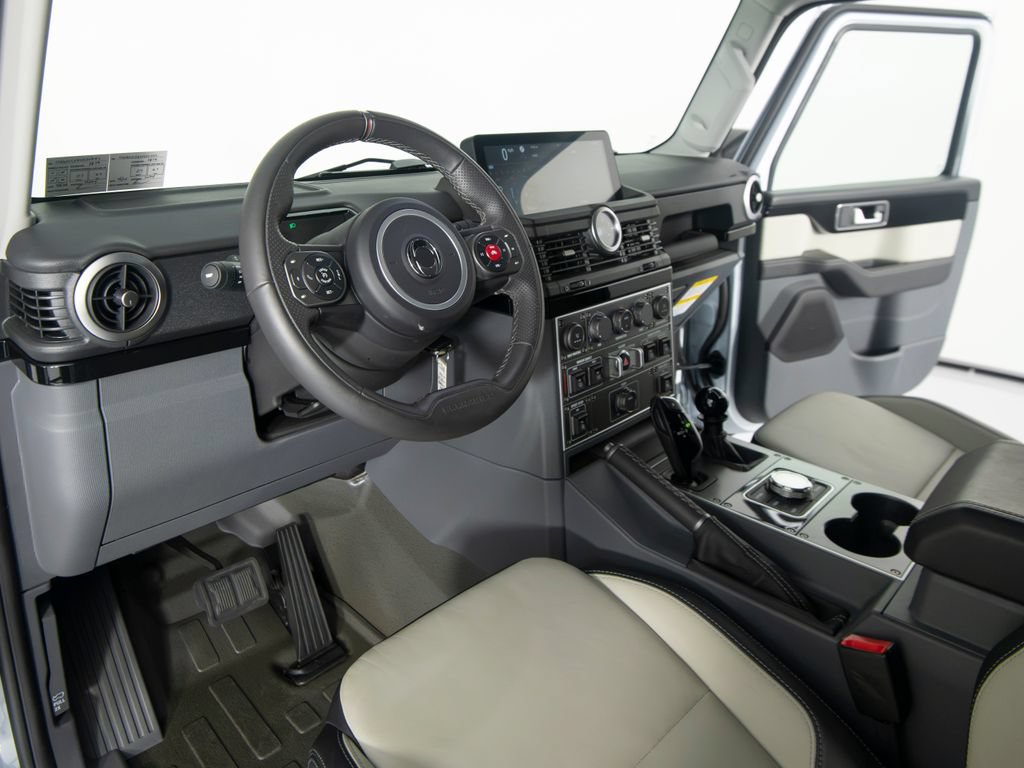 Used 2025 INEOS Grenadier AWD/4WD image 13