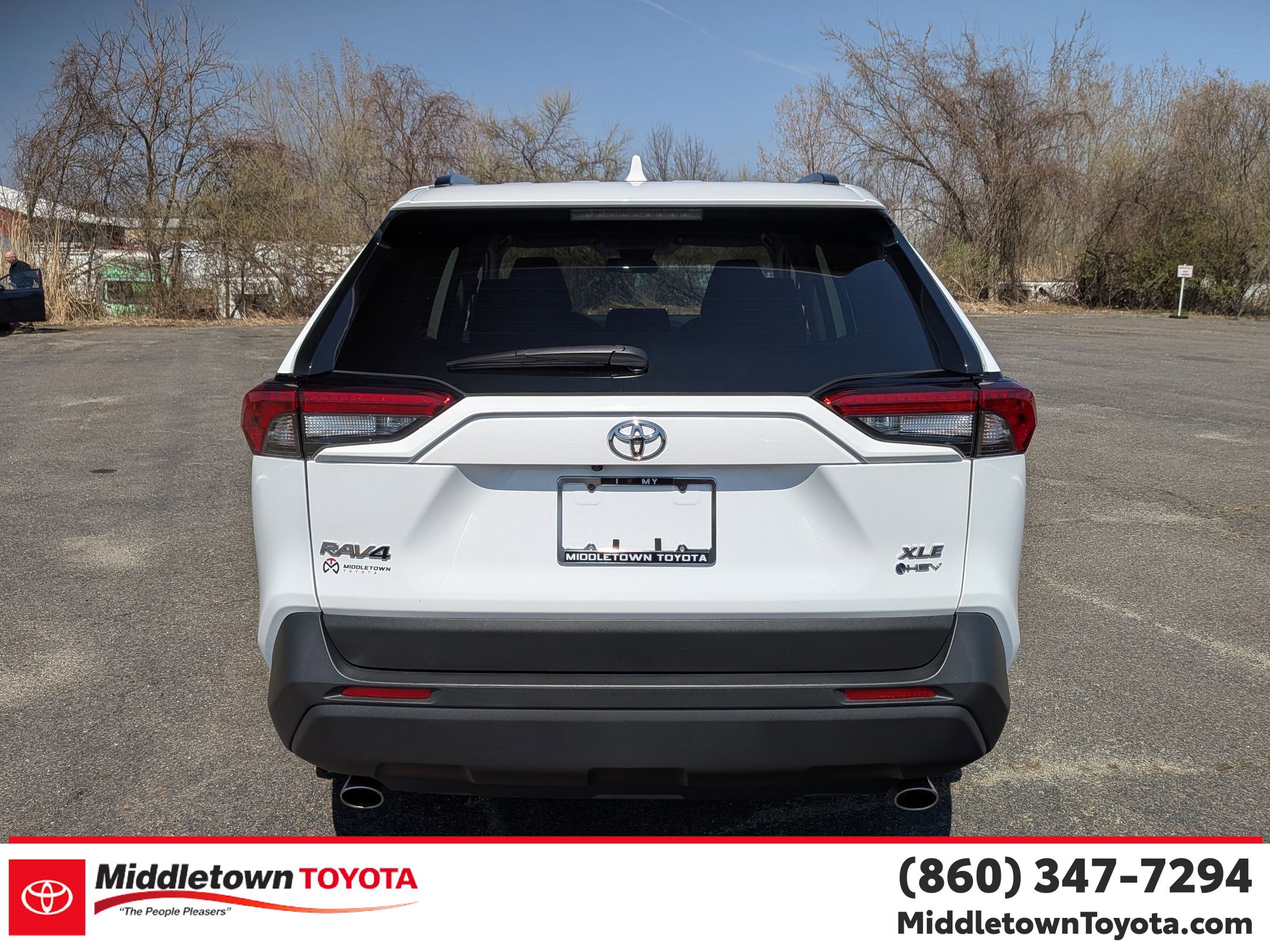 Used 2025 Toyota RAV4 XLE image 4