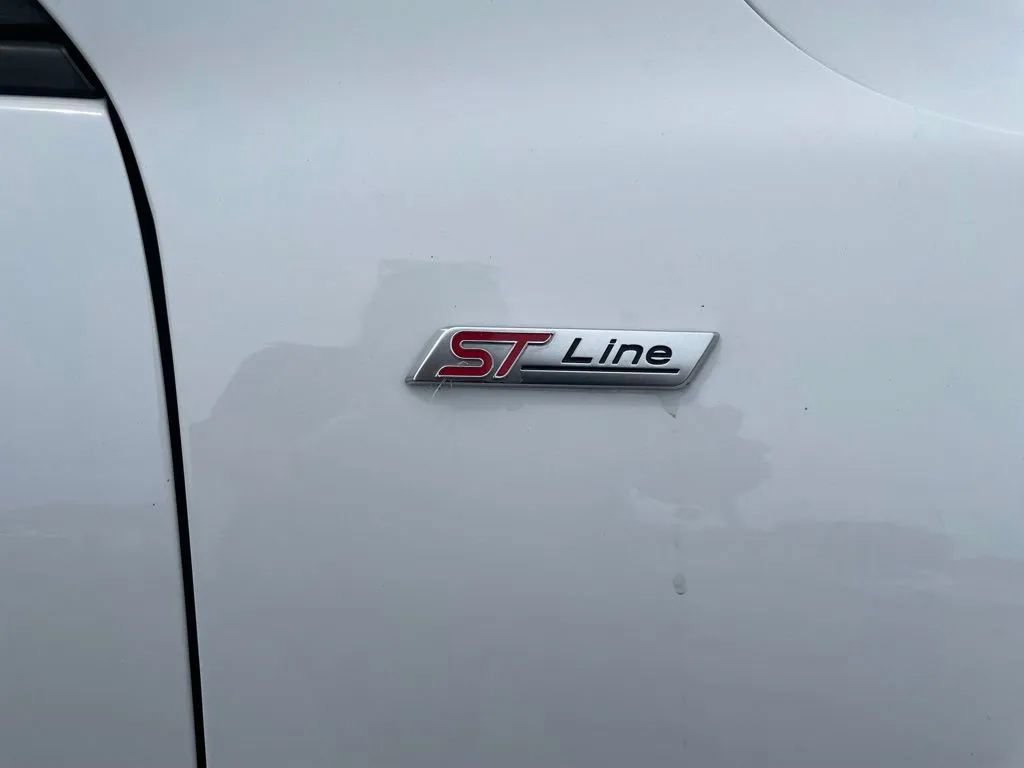 Used 2023 Ford Escape ST-Line Select AWD/4WD image 58