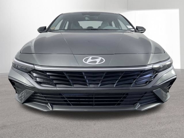 New 2026 Hyundai Elantra Sport FWD image 44