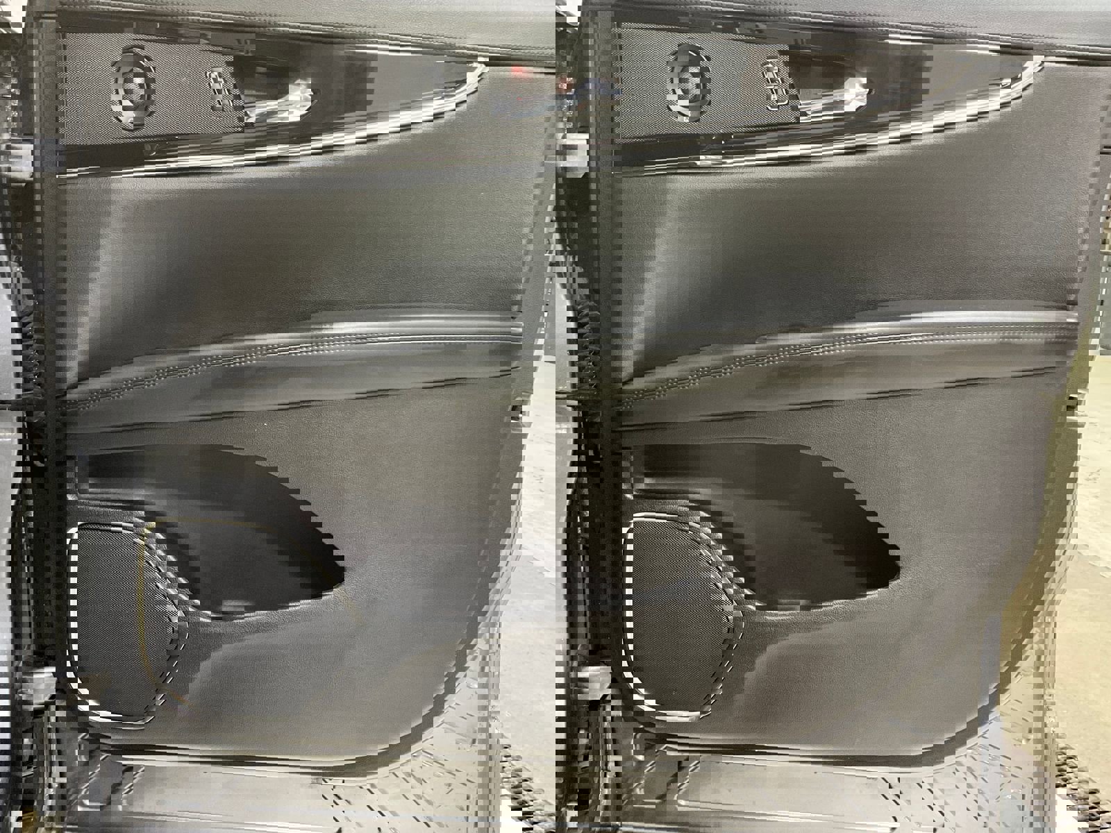 Used 2021 Lincoln Nautilus Reserve w/ Equipment Group 201A image 22