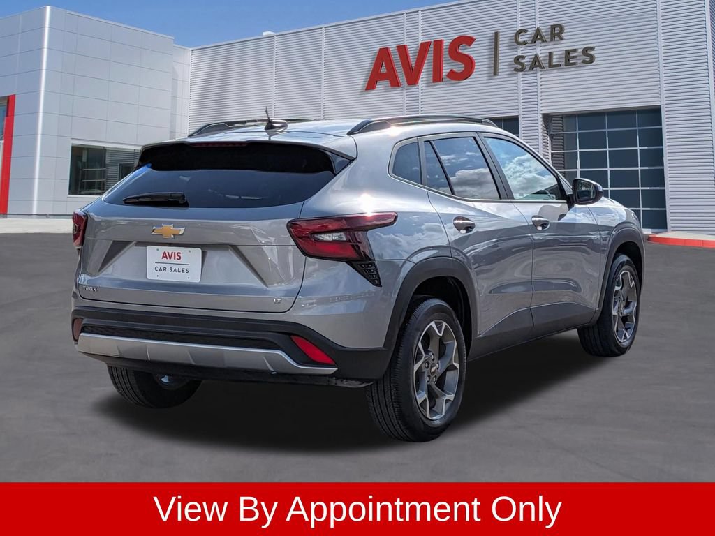 Used 2025 Chevrolet Trax LT w/ LT Convenience Package FWD image 6