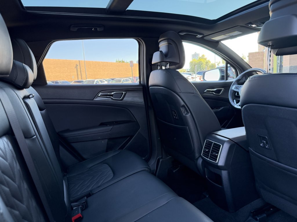 Used 2025 Kia Sportage X-Line w/ Premium Package image 36