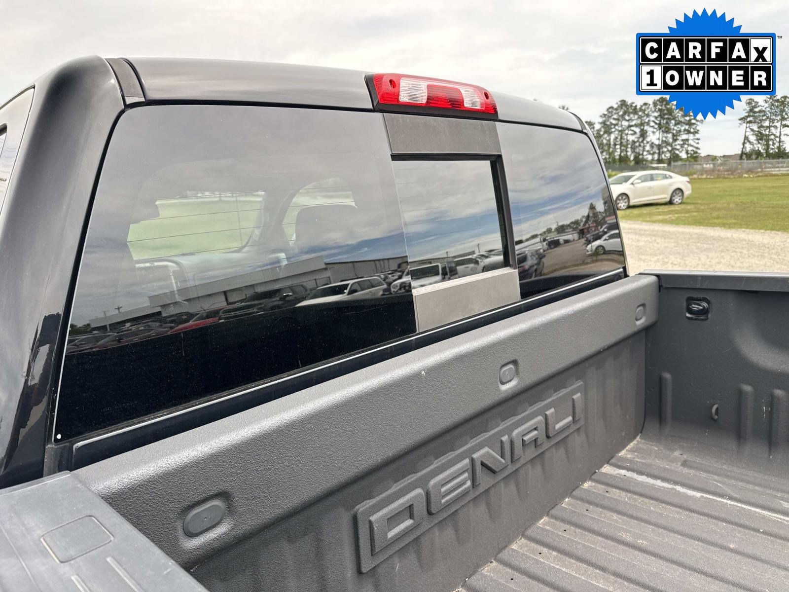 Used 2018 GMC Sierra 1500 Denali w/ Denali Ultimate Package AWD/4WD image 13