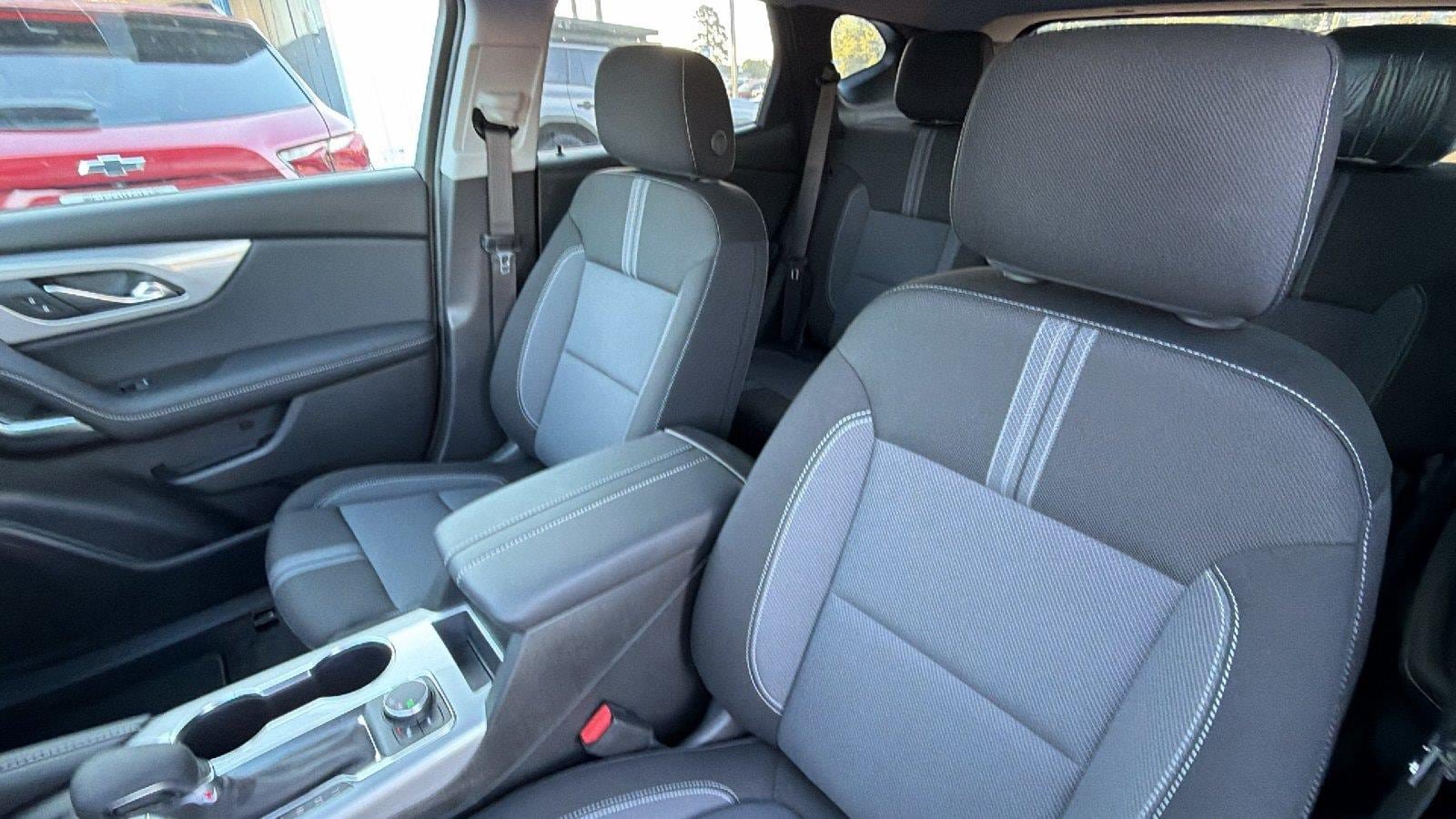 New 2026 Chevrolet Blazer LT w/ Convenience Package FWD image 17