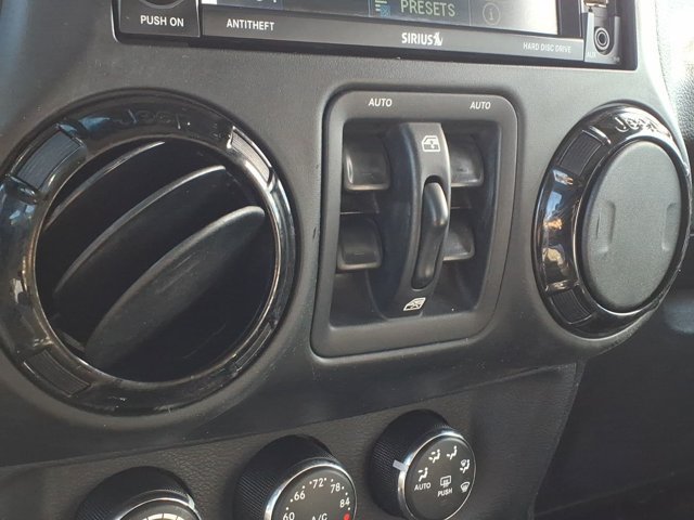Used 2014 Jeep Wrangler Unlimited Sahara AWD/4WD image 11