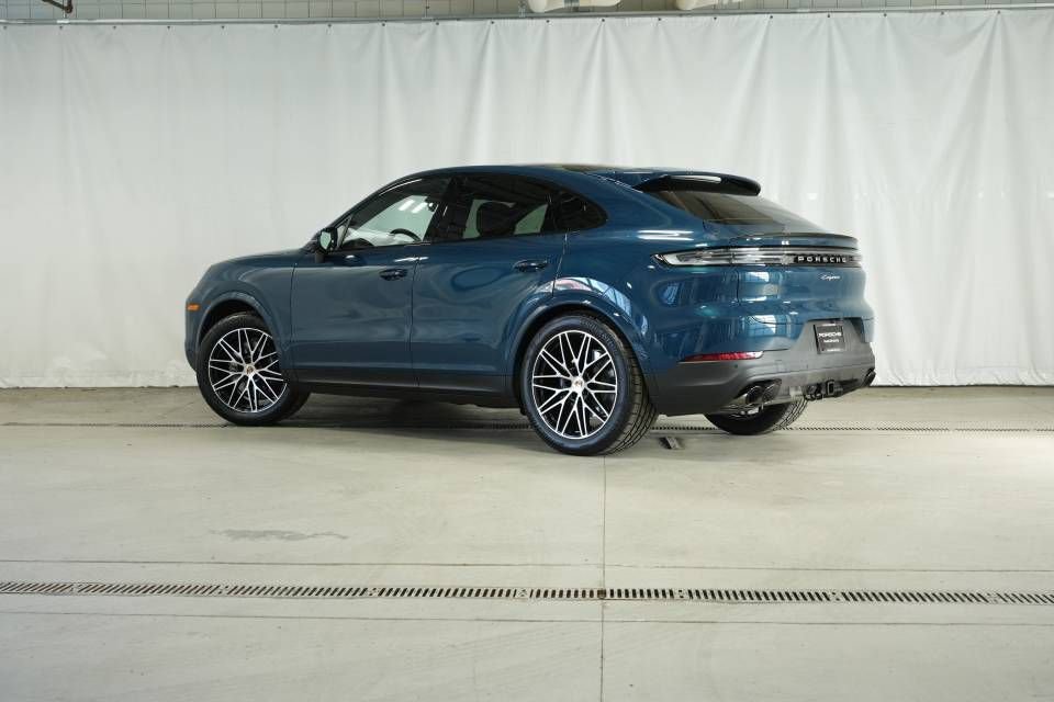 New 2026 Porsche Cayenne Coupe image 3