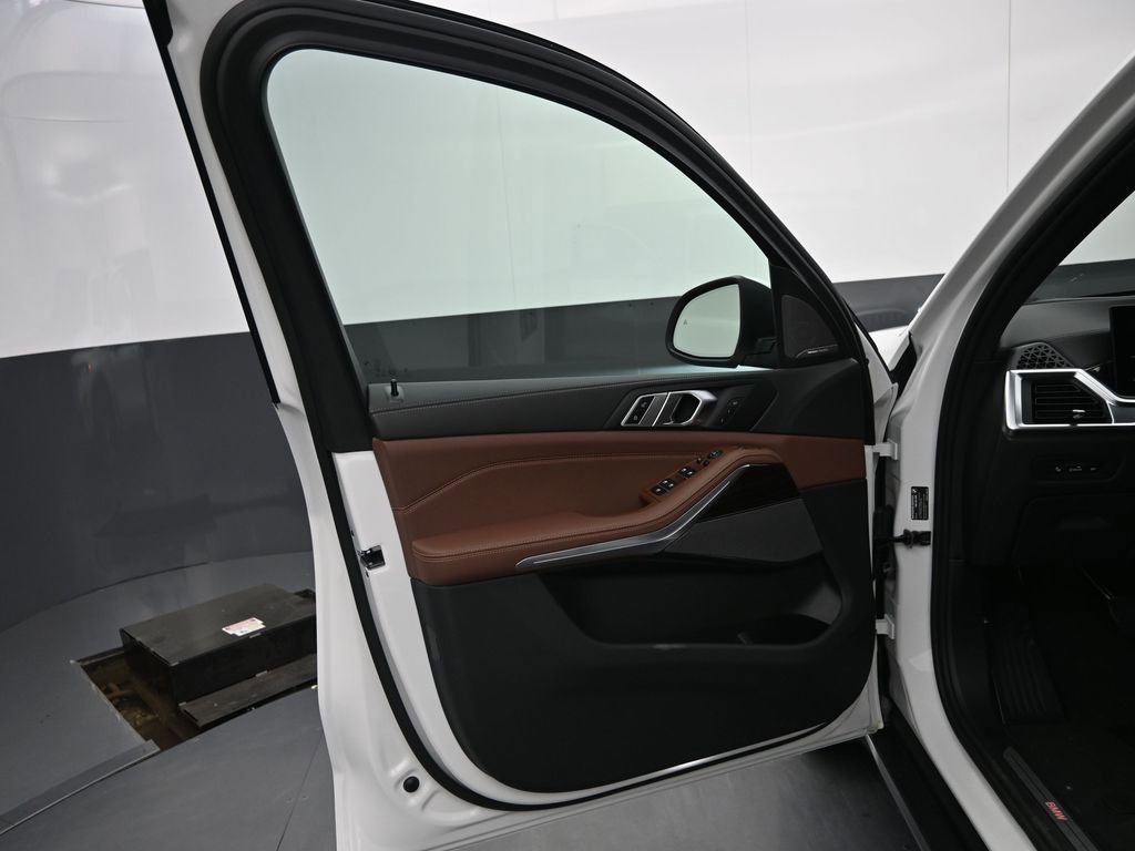 New 2026 BMW X5 xDrive40i AWD/4WD image 5