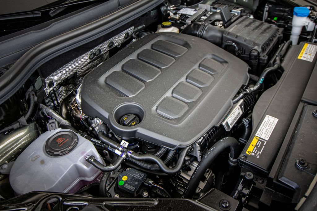 New 2026 Volkswagen Tiguan SE R-Line FWD image 10