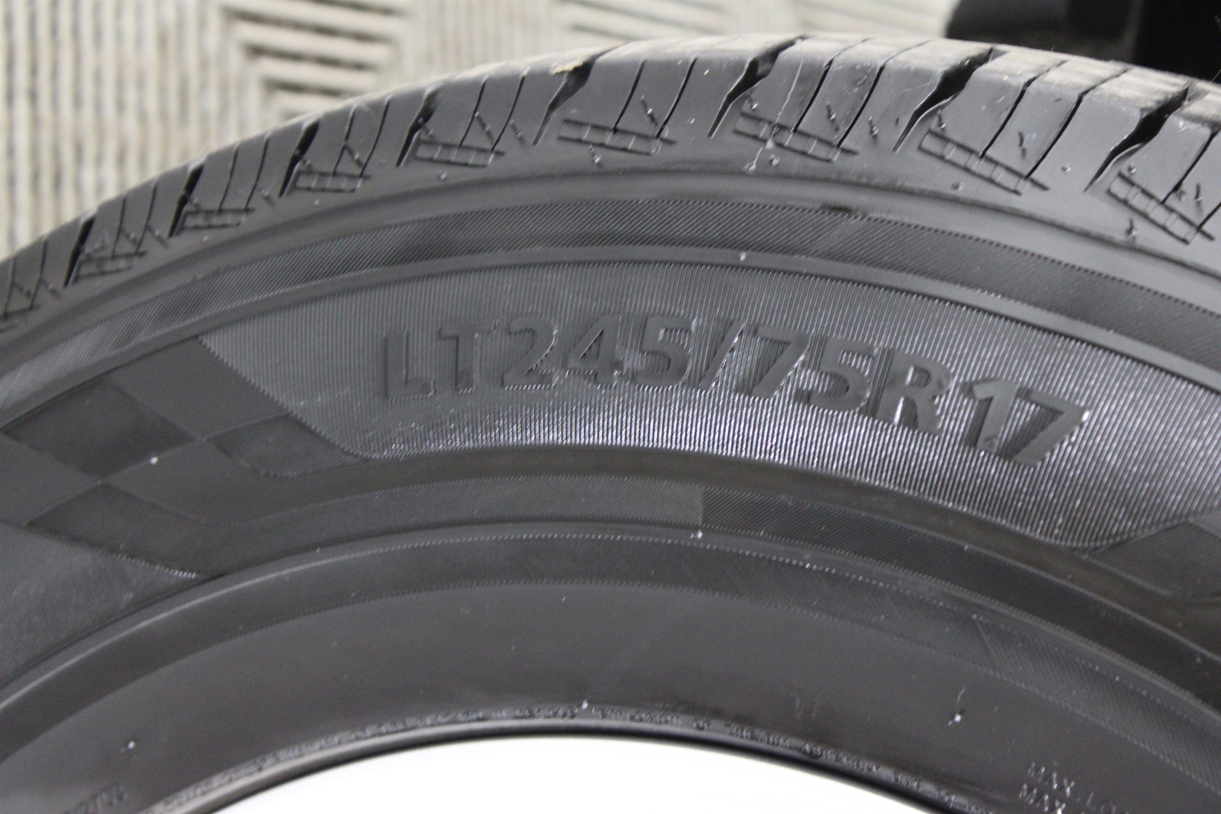 Used 2023 Jeep Gladiator Sport image 40