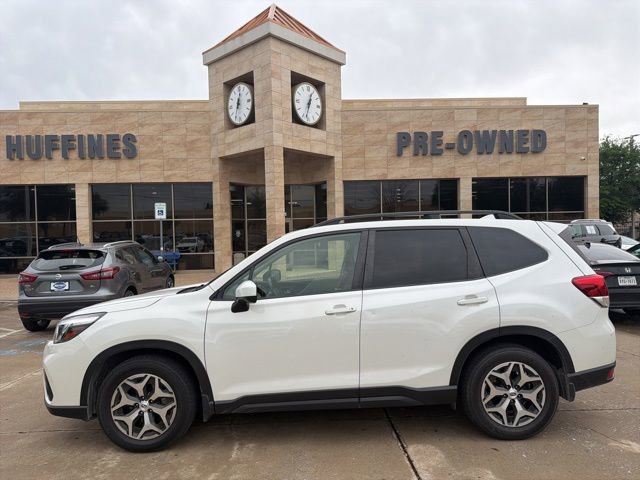 Used 2020 Subaru Forester Premium AWD/4WD image 1