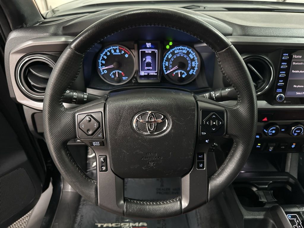 Used 2020 Toyota Tacoma TRD Off-Road w/ Technology Package image 14
