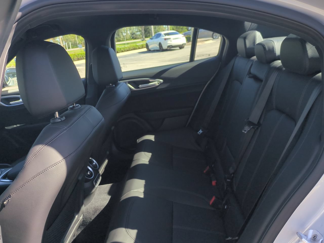 New 2025 Alfa Romeo Giulia w/ Driving Assist Package RWD image 12