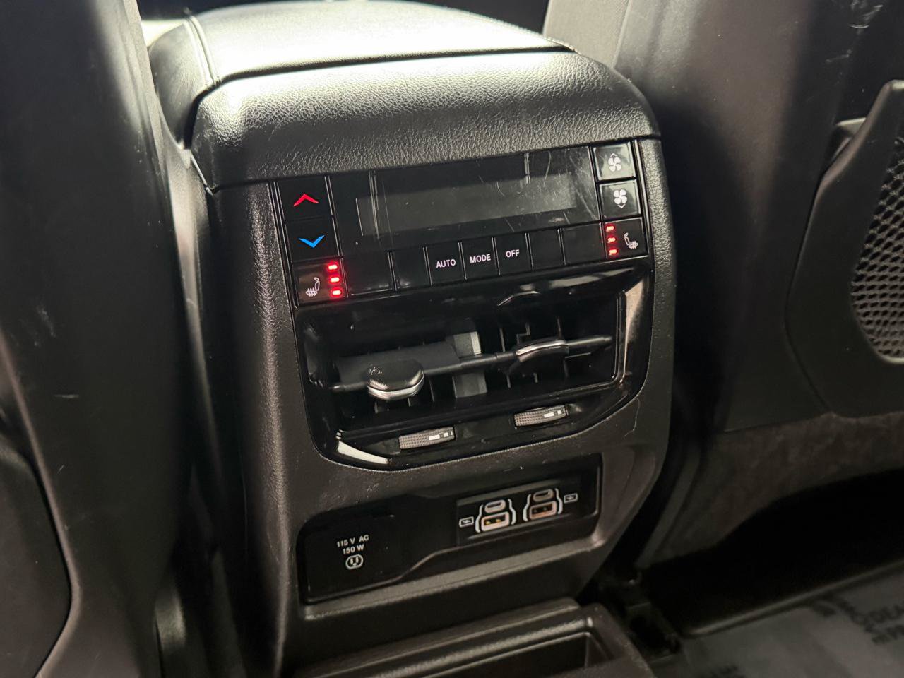 Used 2022 Jeep Grand Cherokee L Limited AWD/4WD image 23