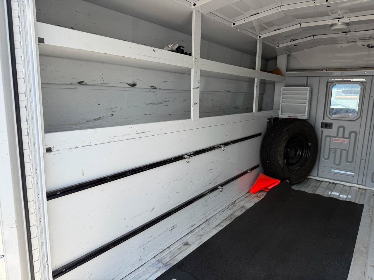Used 2017 Ford E-350 and Econoline 350 Super Duty RWD image 12