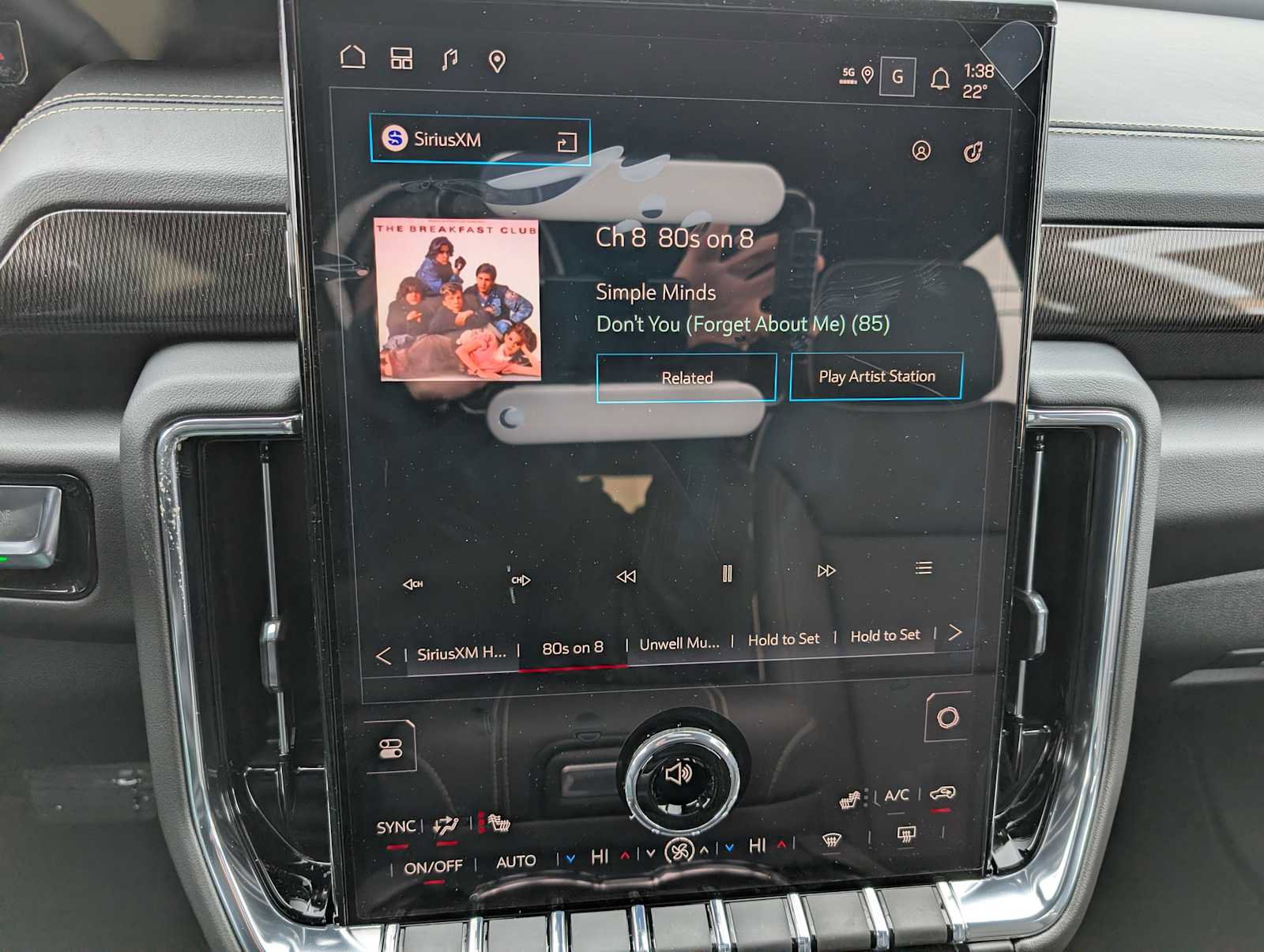 New 2026 GMC Yukon Elevation image 25