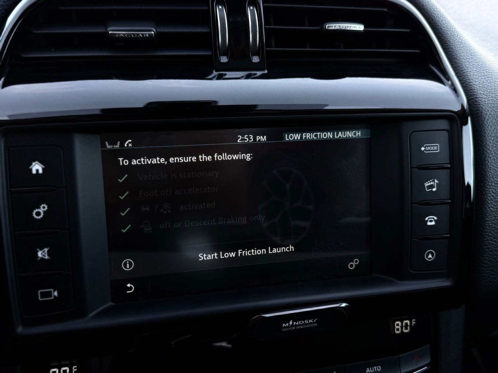 Used 2018 Jaguar F-PACE Premium image 47