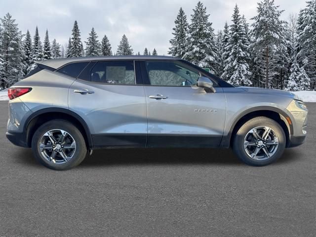 Used 2025 Chevrolet Blazer LT image 8