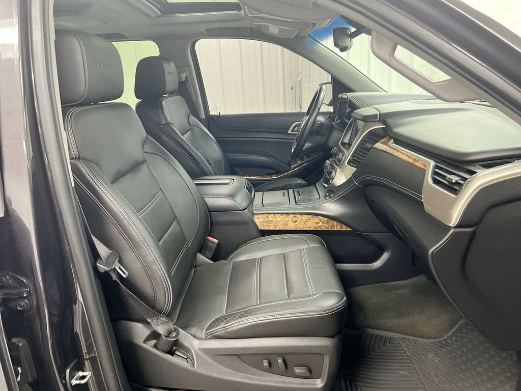 Used 2015 GMC Yukon XL Denali w/ Touring Package AWD/4WD image 23