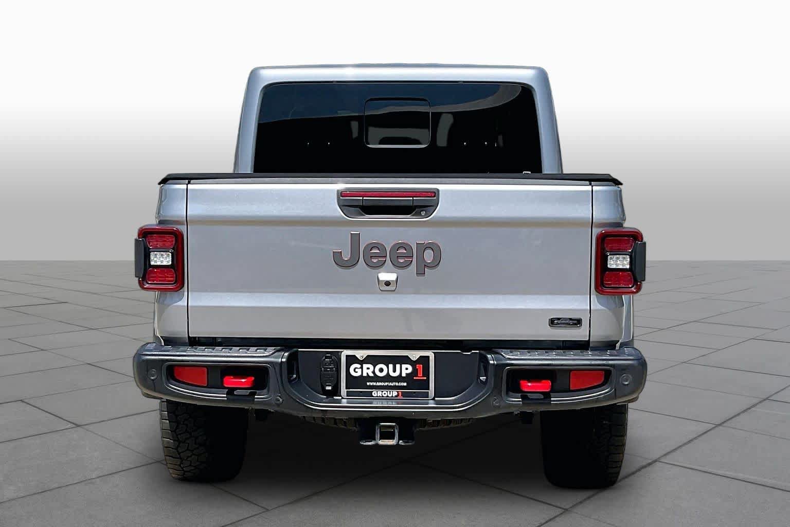 Used 2020 Jeep Gladiator Rubicon AWD/4WD image 5