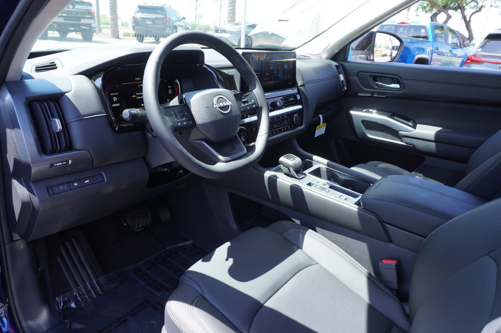 New 2026 Nissan Pathfinder SL w/ SL Premium Package FWD image 18