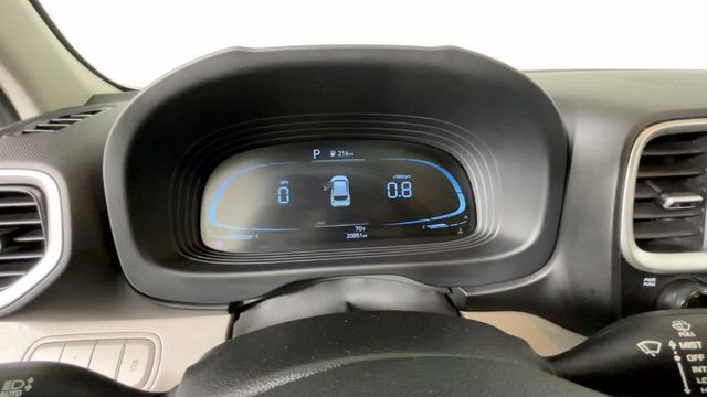 Used 2023 Hyundai Venue SEL FWD image 29
