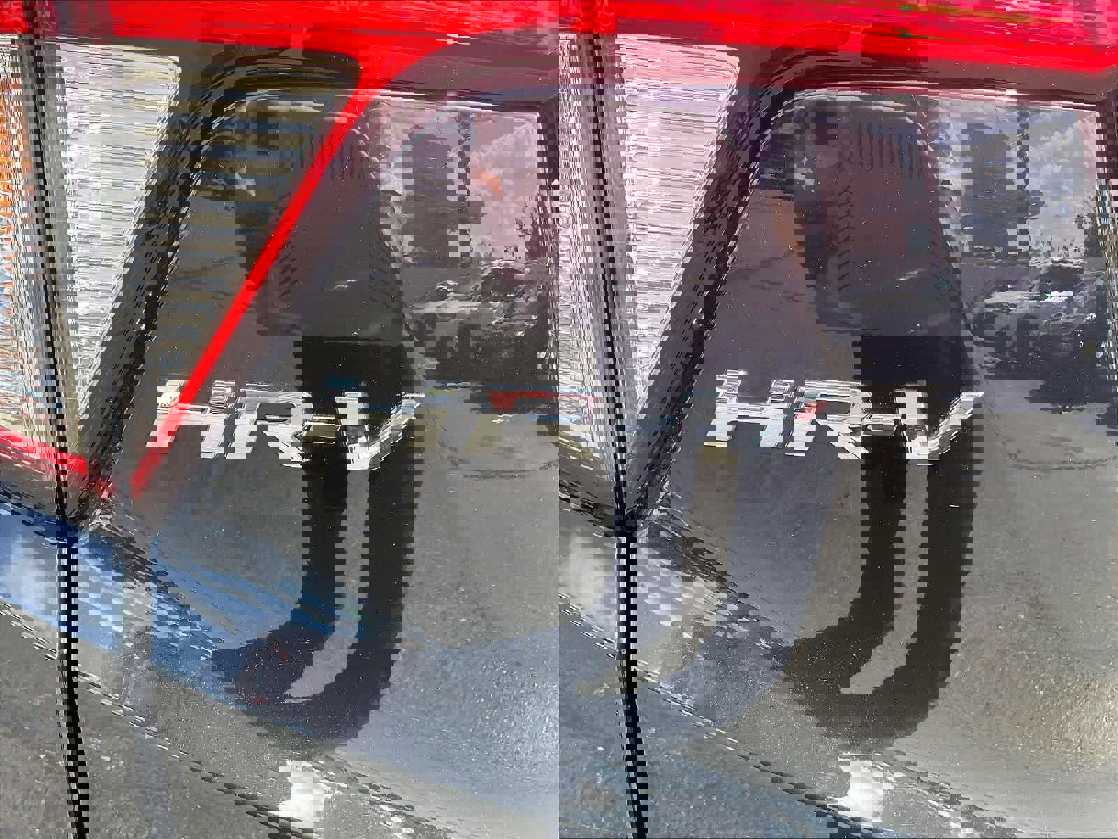 Used 2019 Honda HR-V Sport image 10