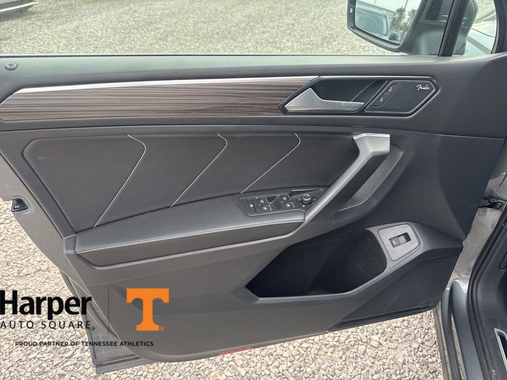 Used 2022 Volkswagen Tiguan SEL R-Line image 19